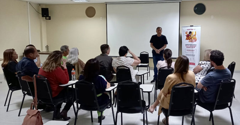 Palestra do Acadêmico Eudes Moraes